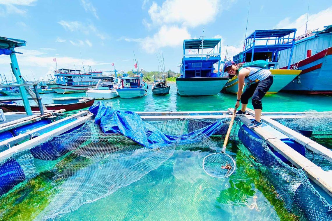 Giá vé làng chài Nha Trang 2026 – Bao nhiêu tiền? Có đáng trải nghiệm? 2 giá vé hải sản làng chài nha trang